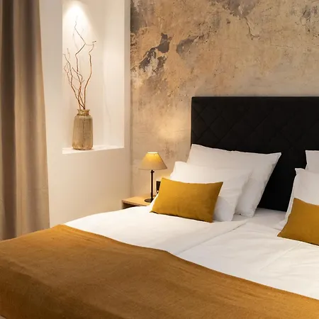 Grand Pearl Luxury Retreat Apartment
