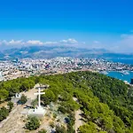 Grand Pearl Luxury Retreat * Split