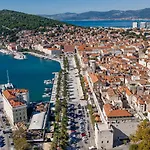 Grand Pearl Luxury Retreat Split