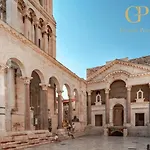 Grand Pearl Luxury Retreat Apartman *