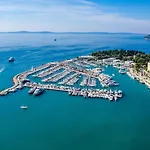 Grand Pearl Luxury Retreat