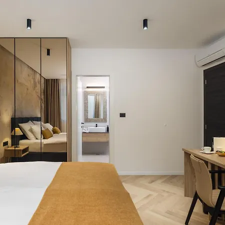 Grand Pearl Luxury Retreat Lägenhet Split