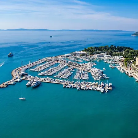 Grand Pearl Luxury Retreat