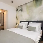 Grand Pearl Luxury Retreat *